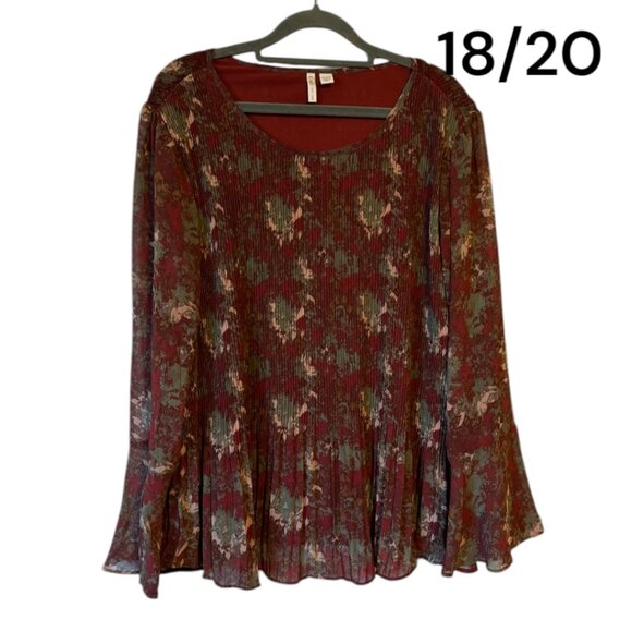 PRETTY PRINT TOP w/FLARE SLEEVES 18/20 PLUS #2 - Picture 2 of 10